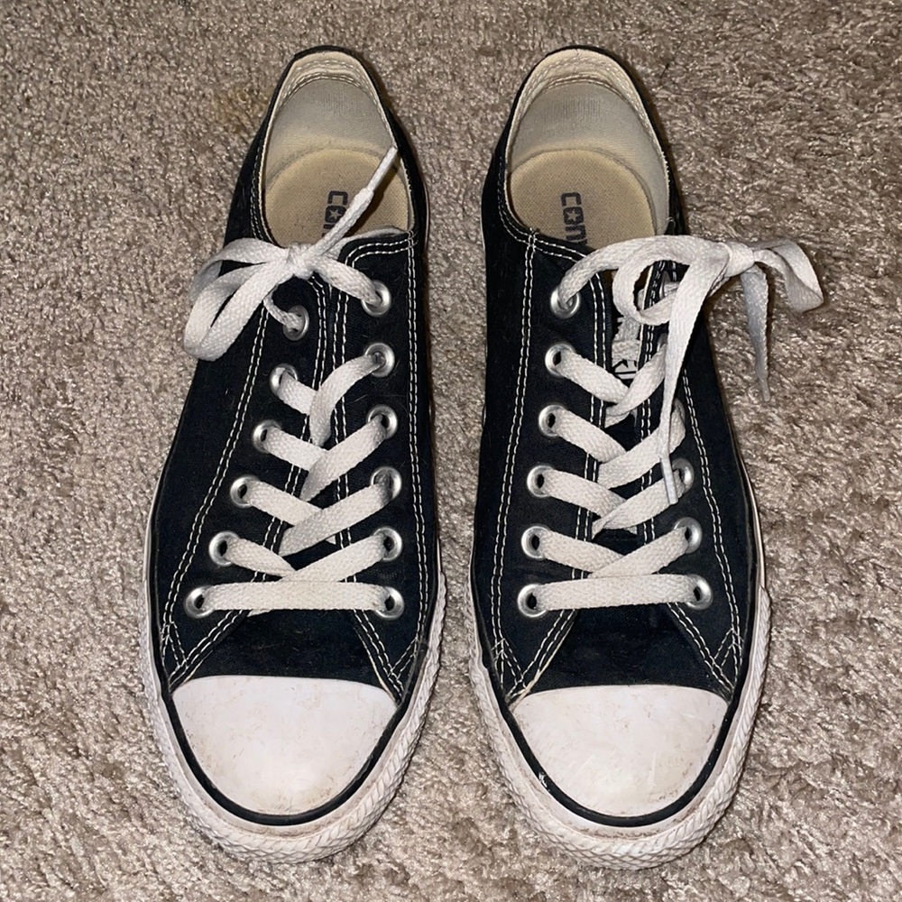 Black converse/chucks size mens 6.5 womens 8.5